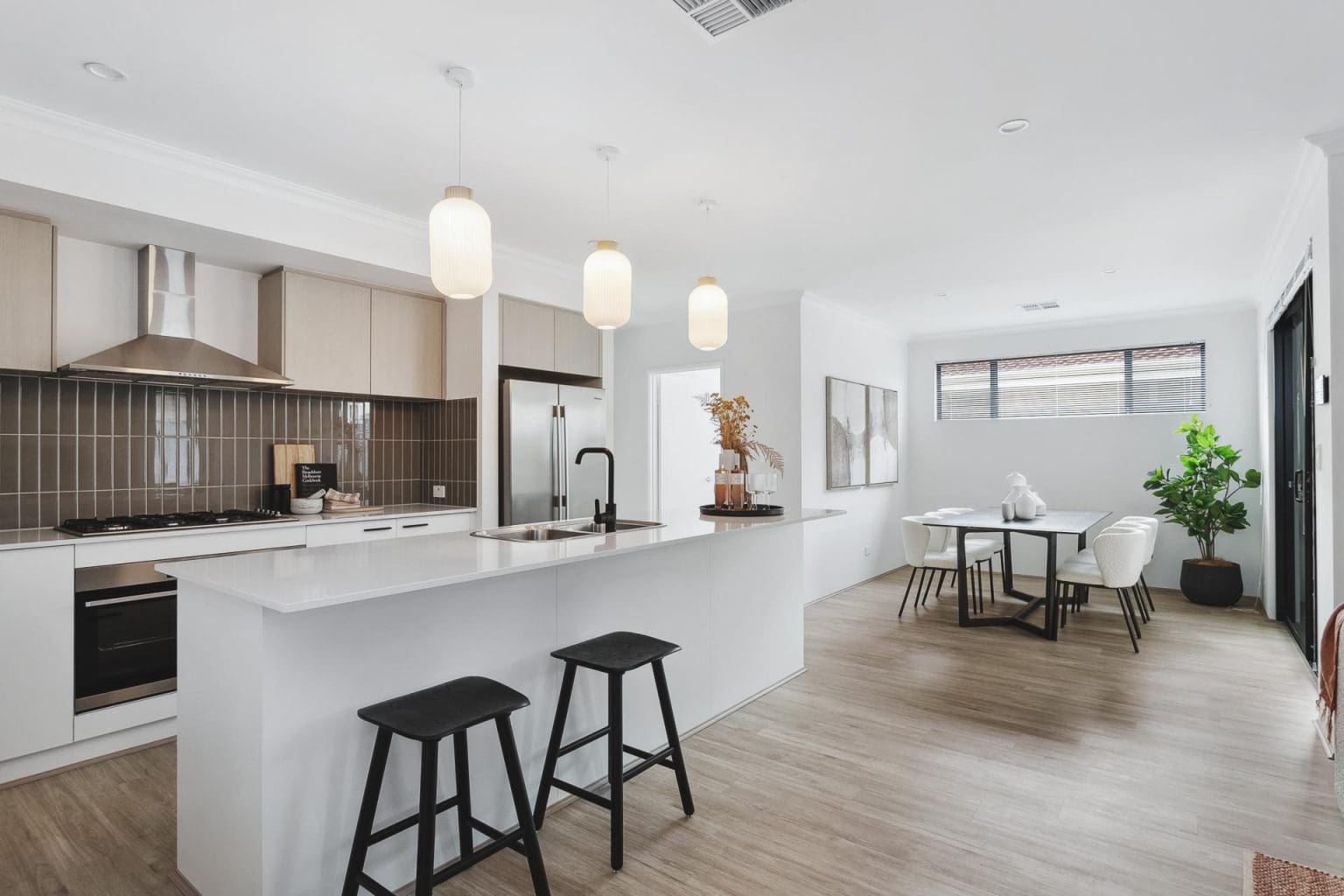 WEB 102 Alexander Drive, Dianella 35